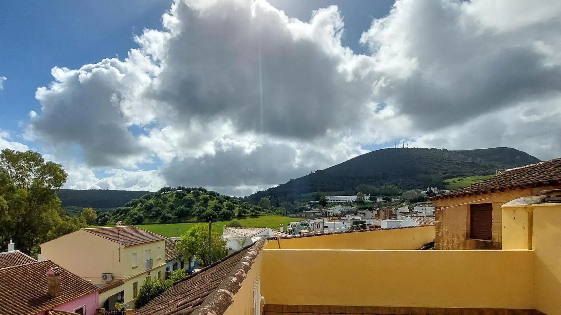 4 Bedroom Pet Friendly Home In San Jose Del Valle 0*,