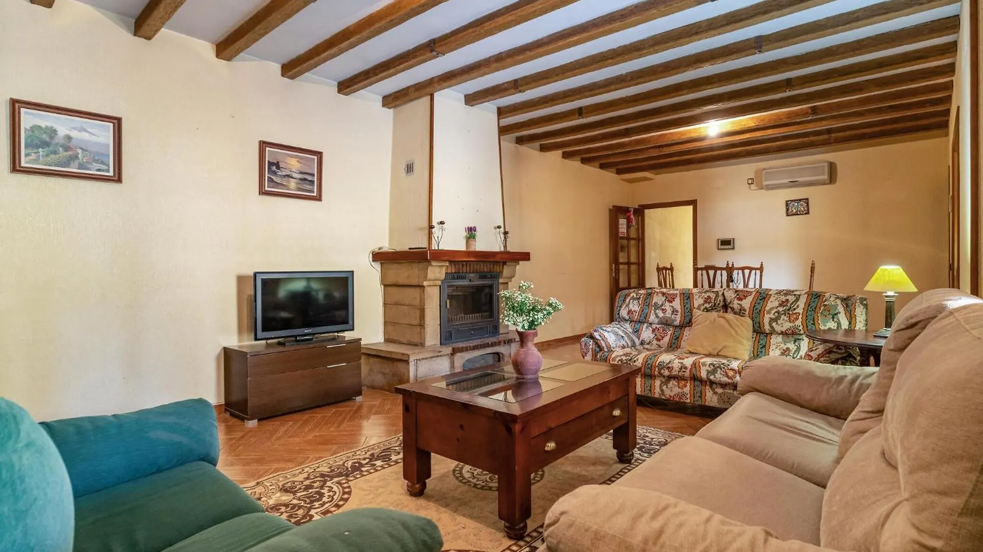 4 Bedroom Pet Friendly Home In San Jose Del Valle Spain